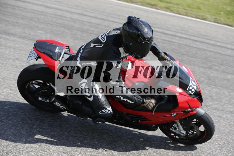 /Archiv-2025/09 22.04.2025 Cornu Master School ADR/rot-rouge/80